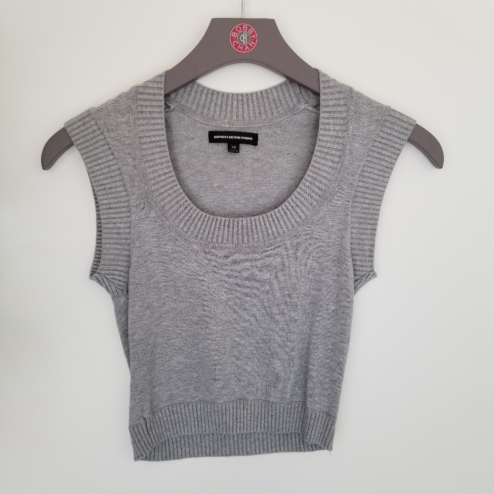 ⭐ 3/$20 Express Gray Knit Cropped Tank Top